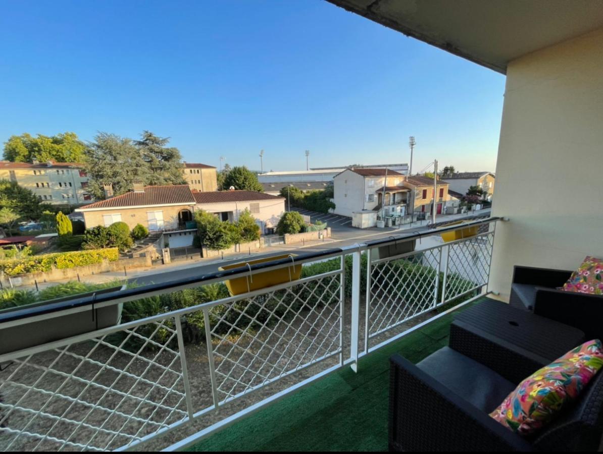 Tres Grand Appartement A 10 Min A Pied Du Centre Castres  Exteriör bild