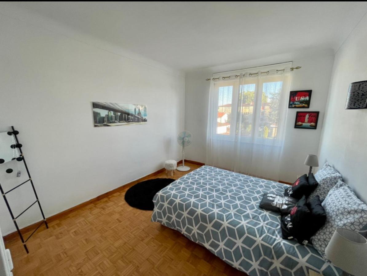 Tres Grand Appartement A 10 Min A Pied Du Centre Castres  Exteriör bild